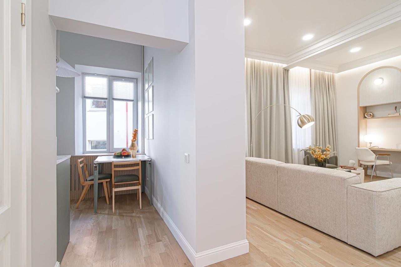 Apartment #stayhere - Authentic & Artsy In Heart Of Old Town
